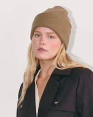 womens-gifting-beanie-tigers-eye | alt