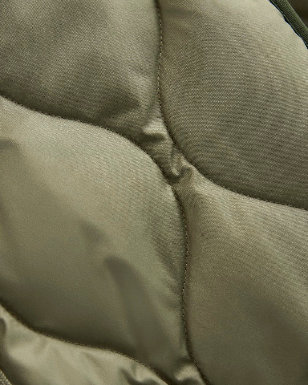 womens-renew-quilted-hooded-liner-lichen-green