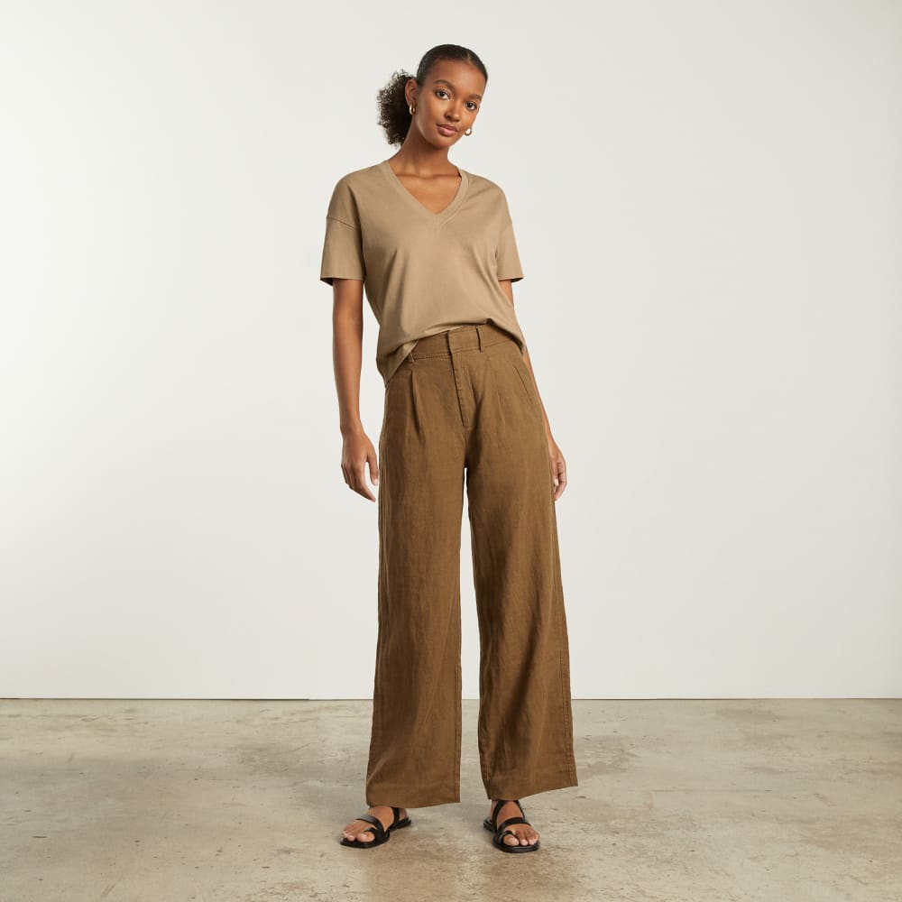 womens-organic-ctn-boxy-v-tee-iced-coffee