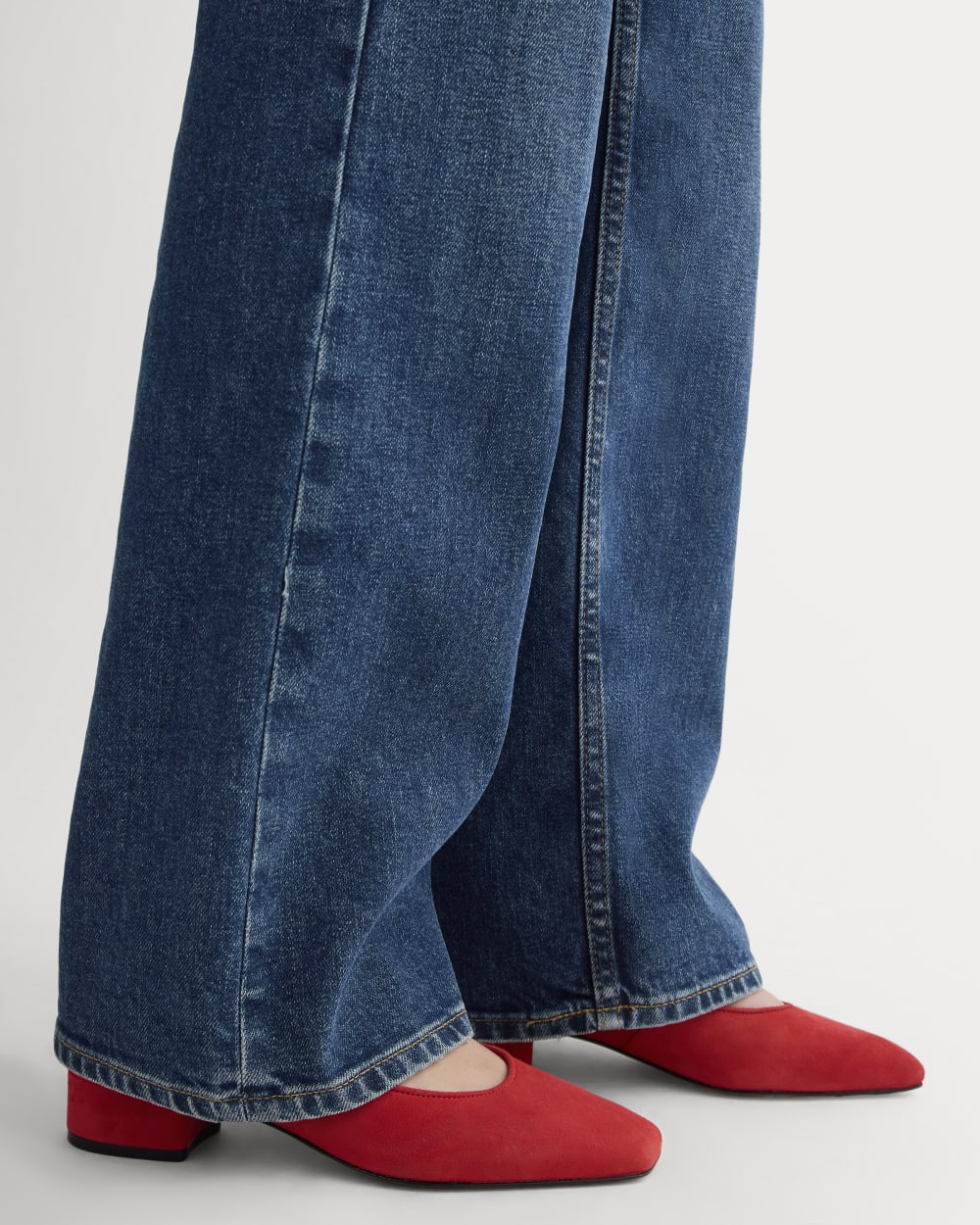 womens-ballet-pump-red-suede