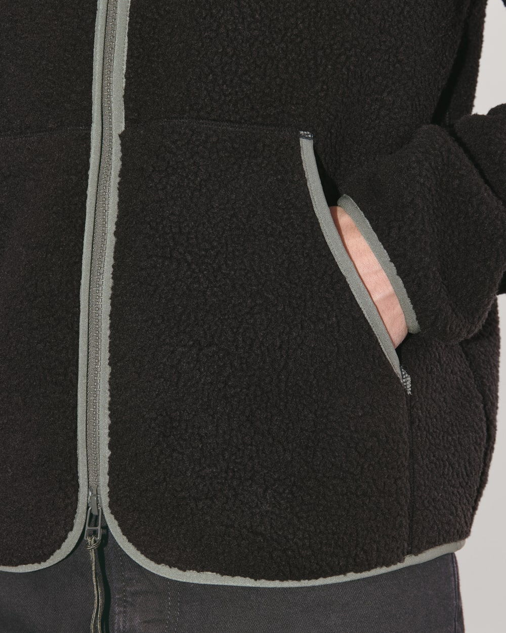 mens-teddy-fleece-black