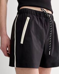 womens-anywhere-barrel-short-black