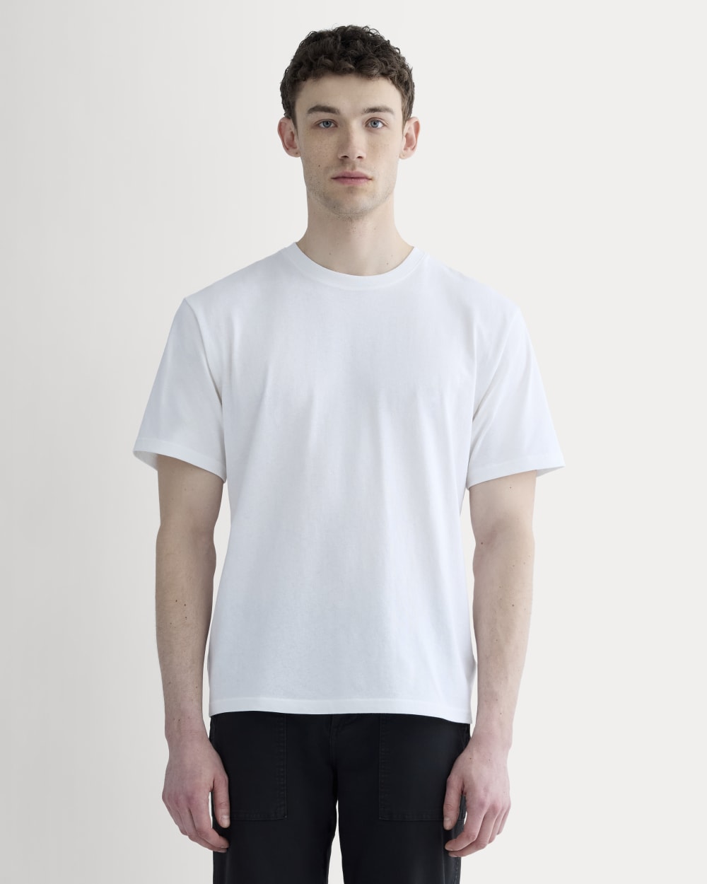 mens-hvywt-ovrszd-crew-white | primary