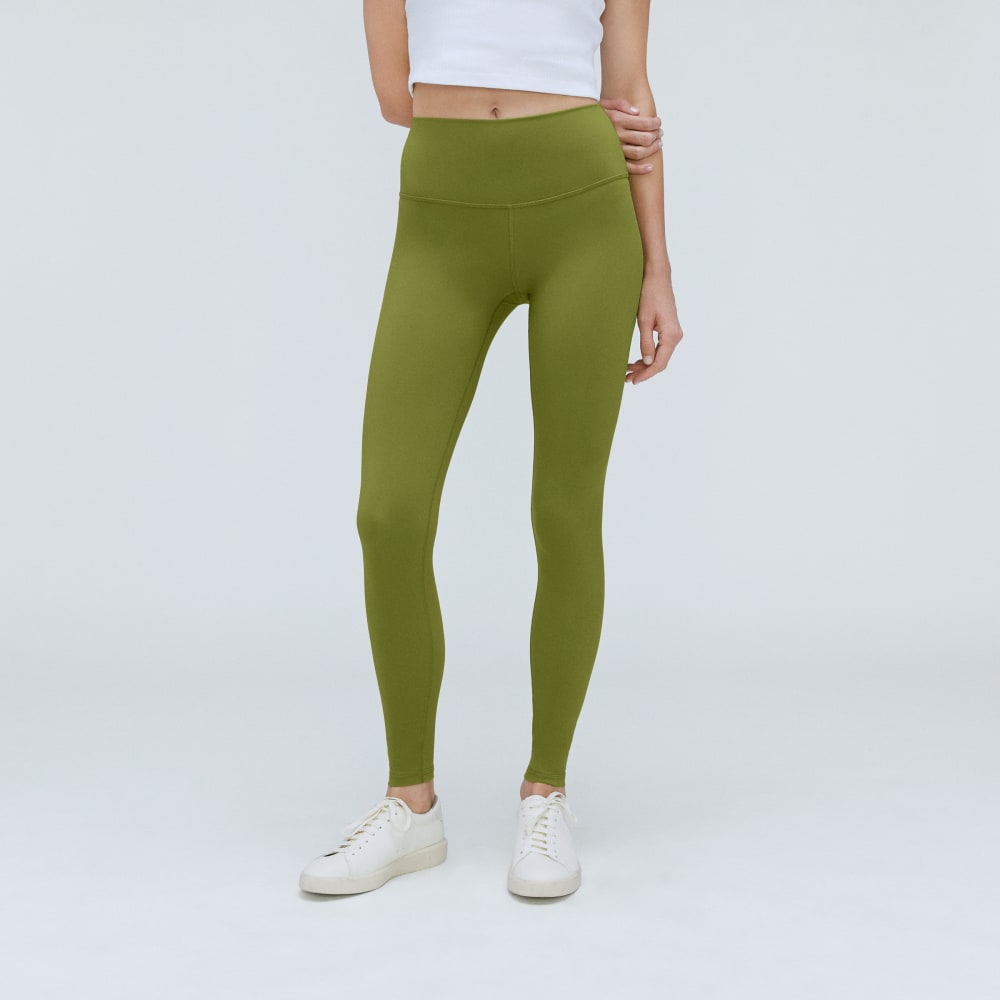 womens-perform-legging-cropped-pear