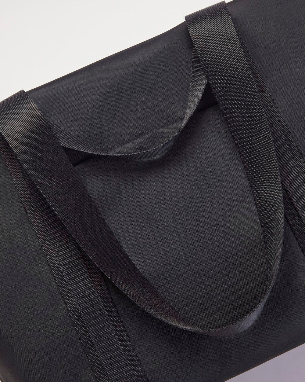 womens-recycled-nylon-tote-black