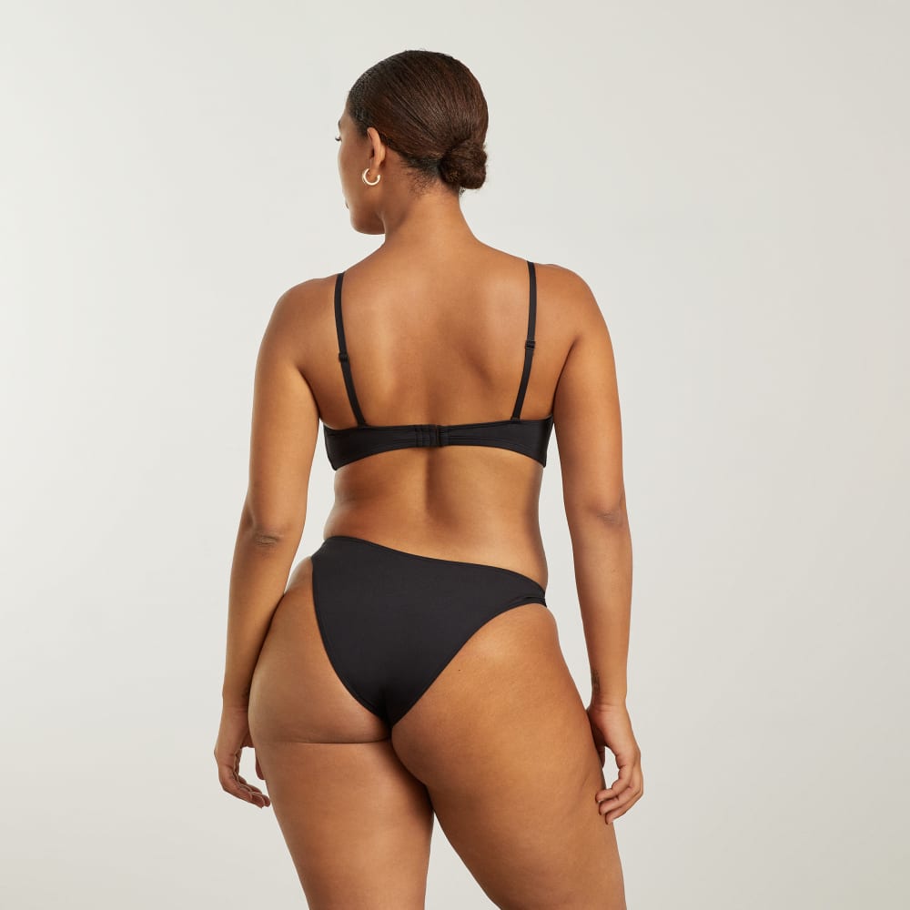 womens-scoop-neck-bikini-top-black