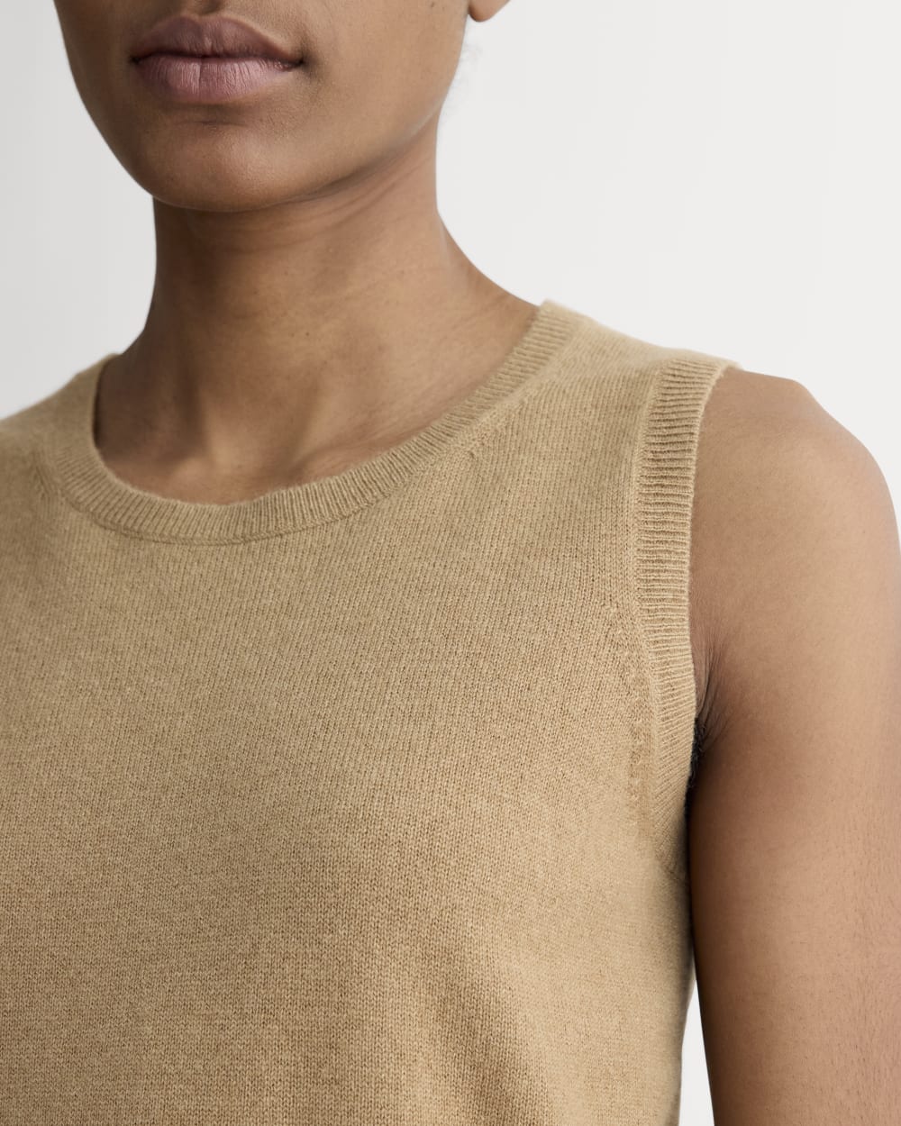 womens-cashmere-classic-sweater-tank-tigers-eye