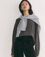 womens-cashmere-boxy-crew-sweater-heather-charcoal