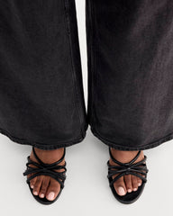 womens-leather-bow-sandal-black