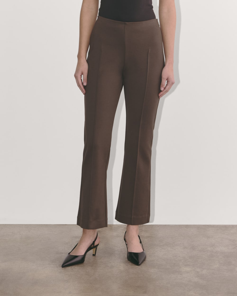 womens-dream-kick-flare-pant-earth-brown
