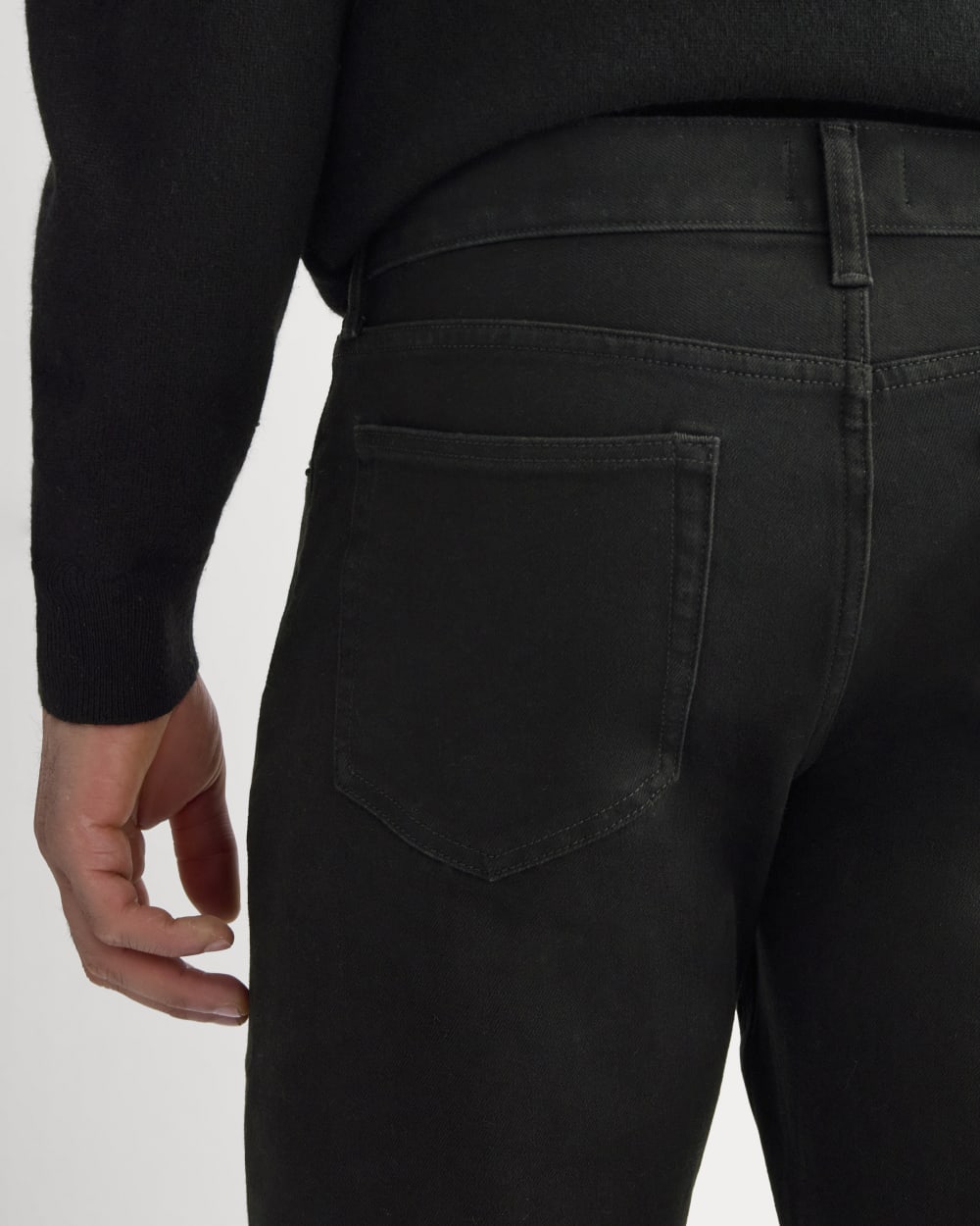 mens-straight-leg-stretch-jean-black