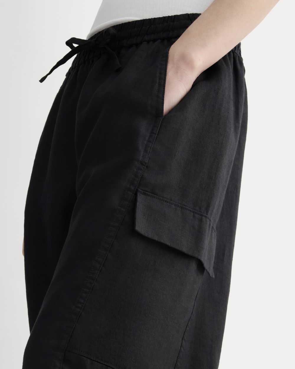 womens-cargo-curve-pant-linen-black