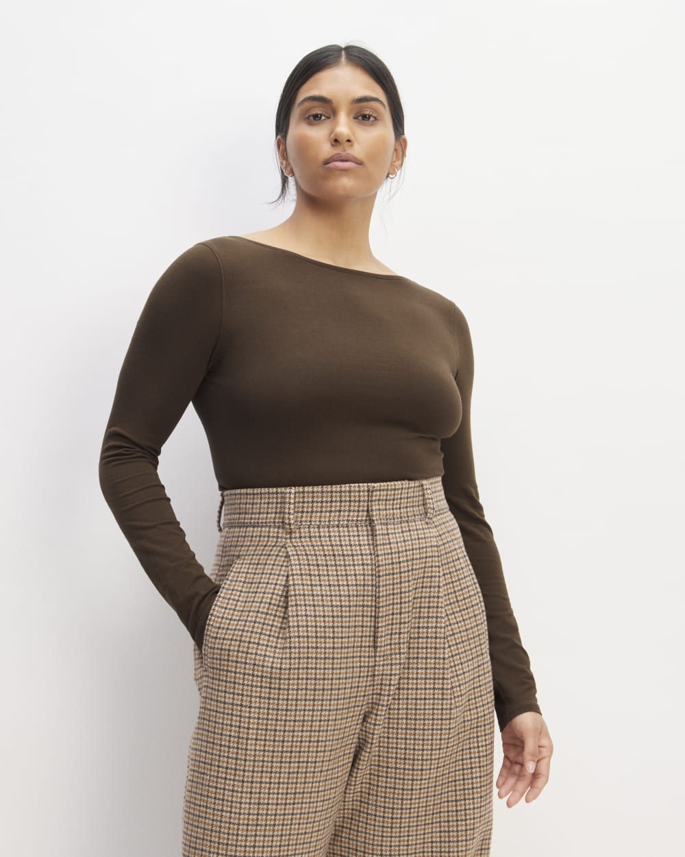 womens-supima-form-scoop-back-tee-cocoa | primary