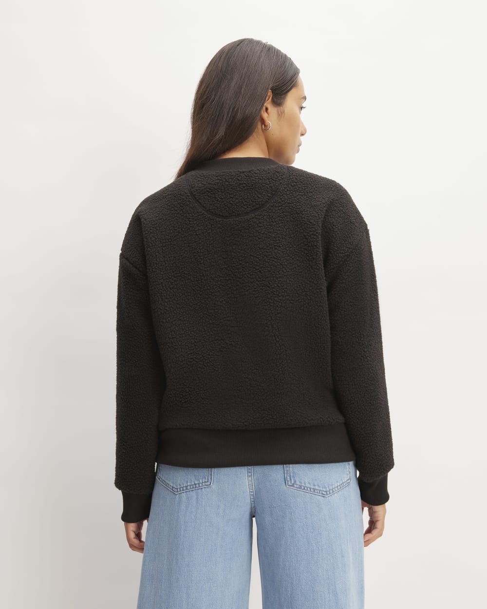 womens-renew-fleece-oversized-crew-black