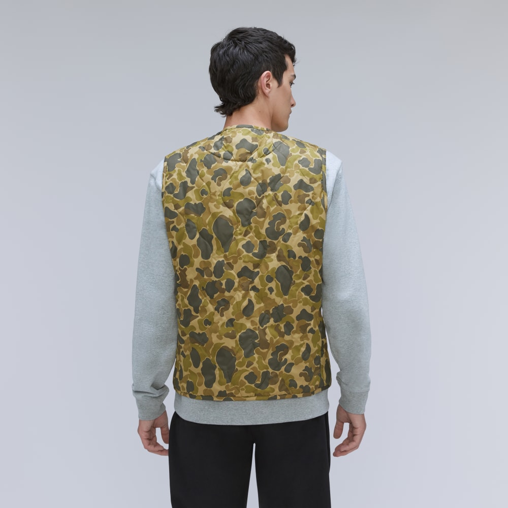mens-renew-liner-vest-fennel-seed-camo