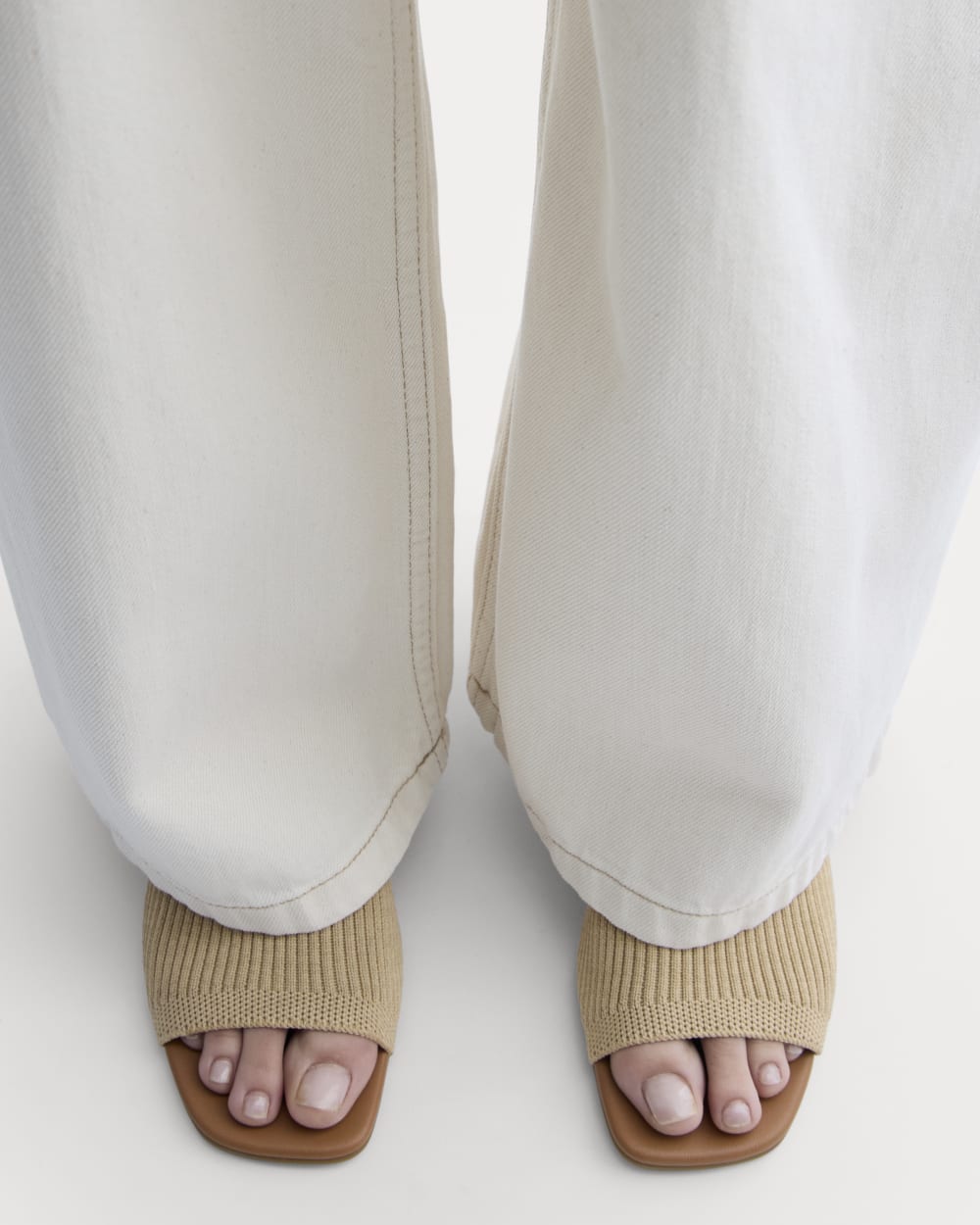 womens-reknit-block-heel-sandal-raffia