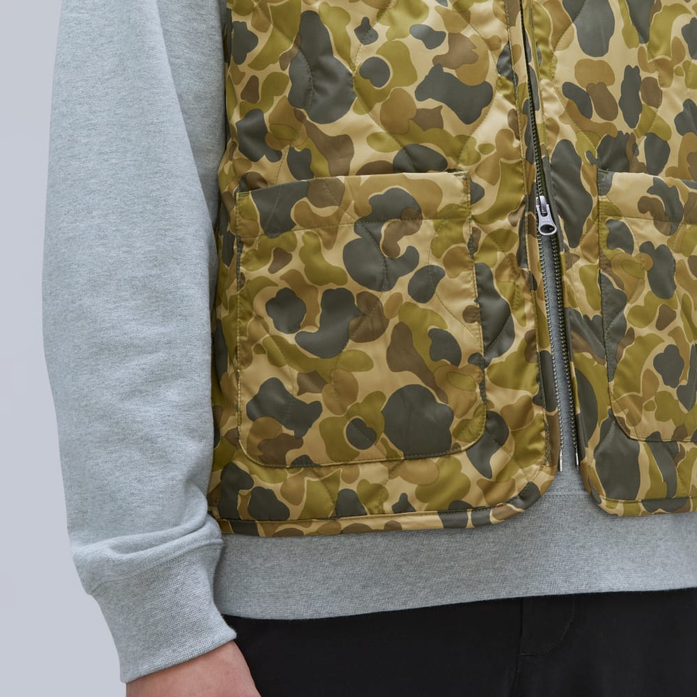 mens-renew-liner-vest-fennel-seed-camo