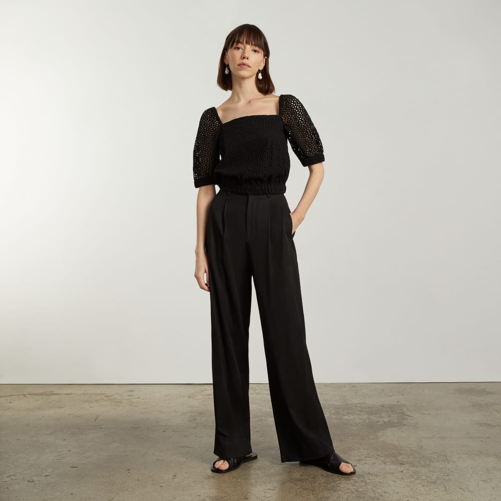 womens-eyelet-puff-sleeve-top-black