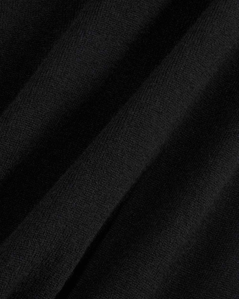 womens-cashmere-relaxed-v-neck-black