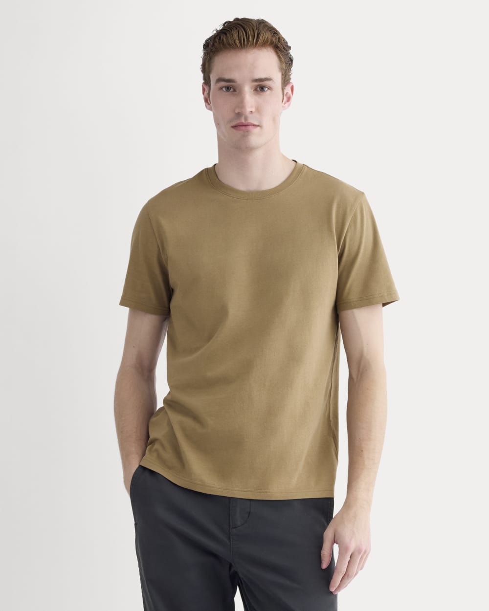 mens-essential-organic-crew-uniform-aged-brass | primary