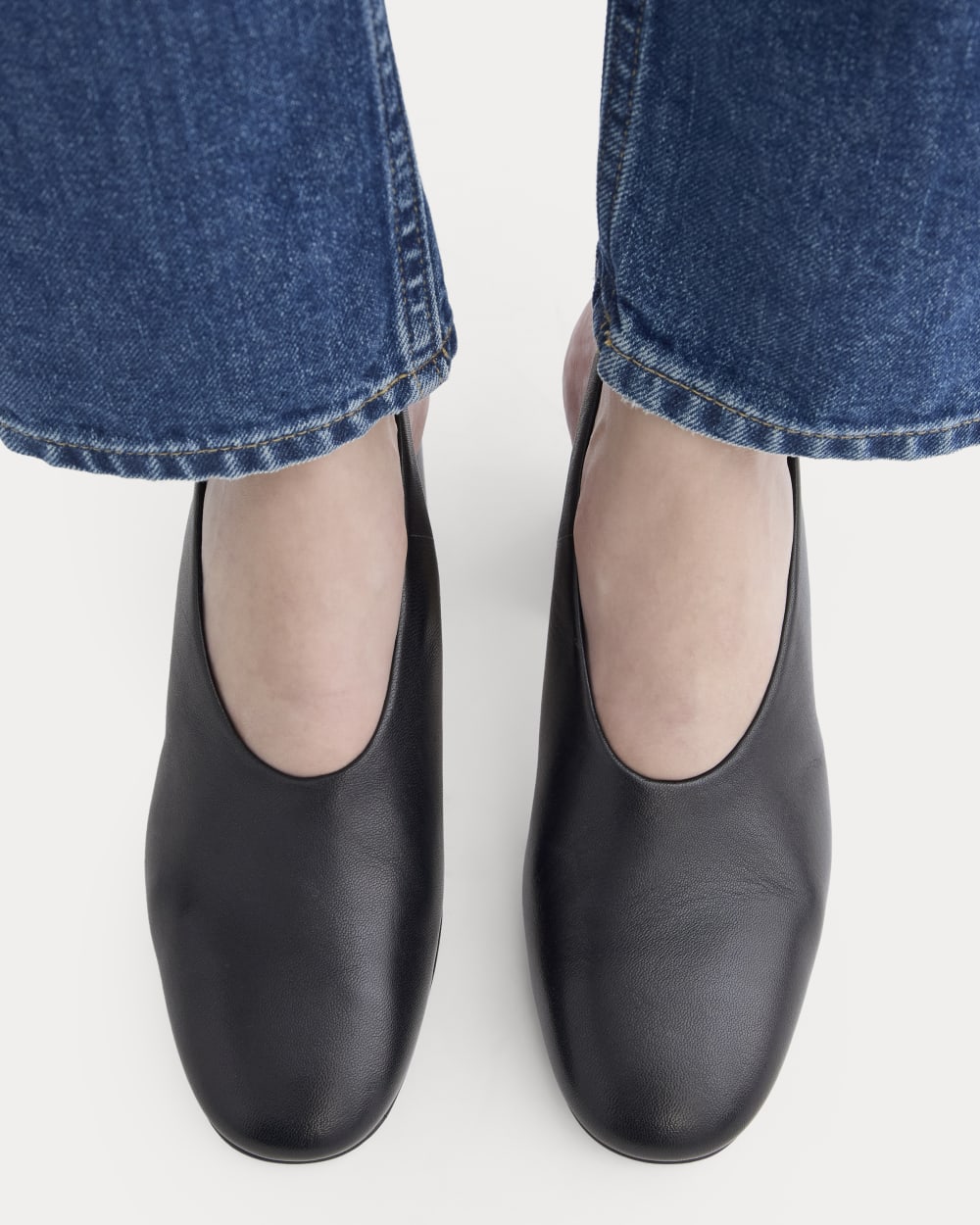 womens-curved-slingback-heel-black