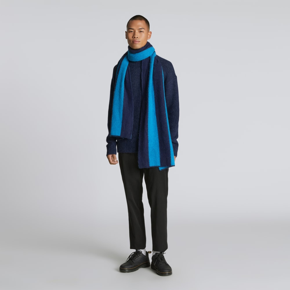 unisex-alpaca-patterned-scarf-menthyl-blue-ocean-cavern