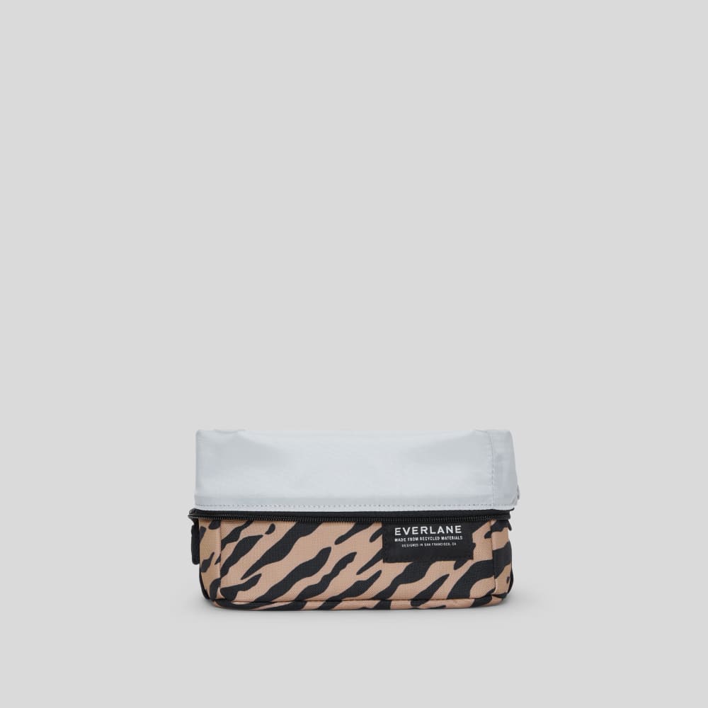 womens-renew-catchall-case-tiger-stripe-toasted-coconut