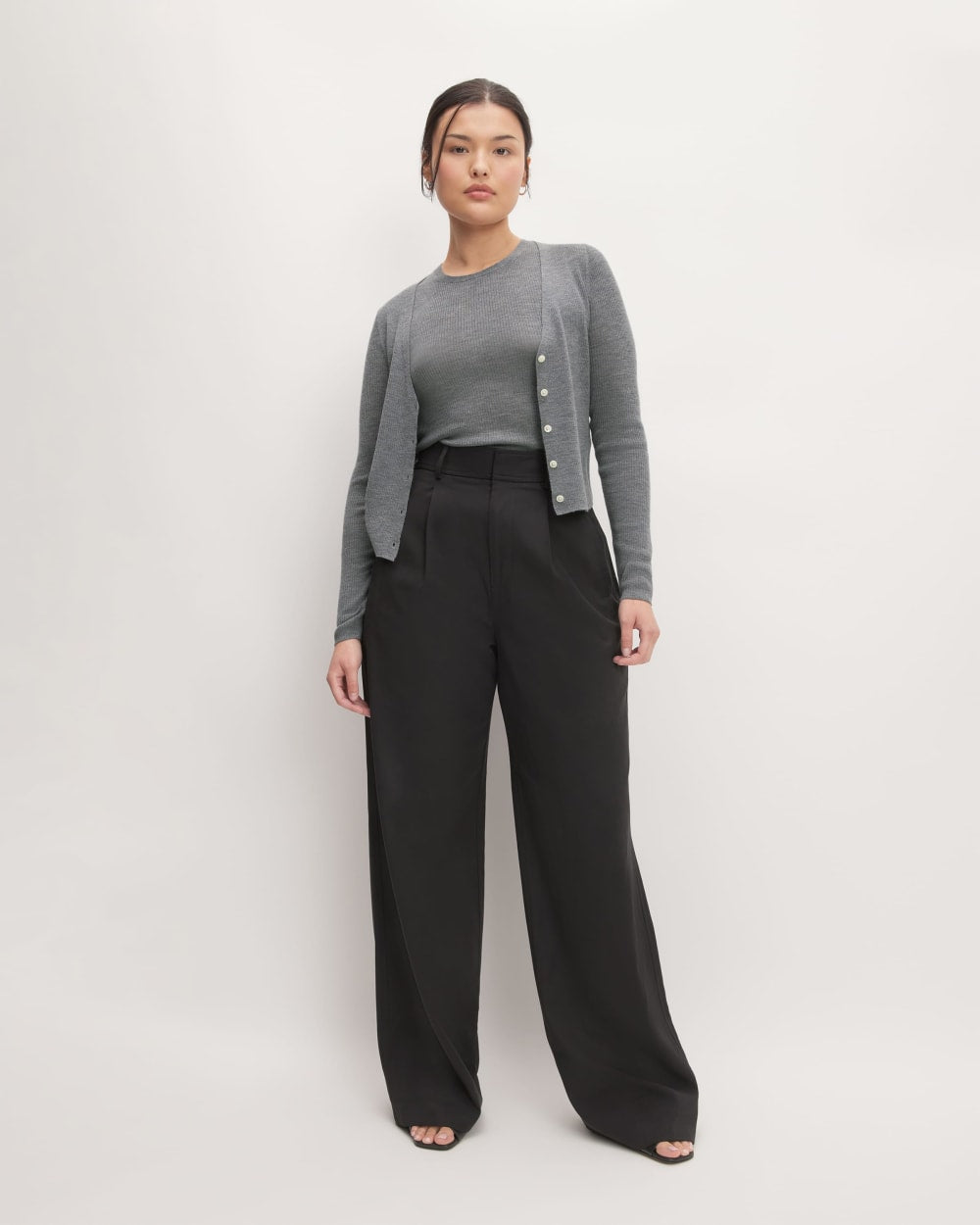 womens-ultrafine-merino-ribbed-cardigan-heather-mid-grey