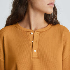 womens-organic-ctn-waffle-henley-orange | alt