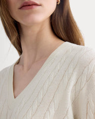 womens-cable-v-neck-in-cotton-cashmere-birch