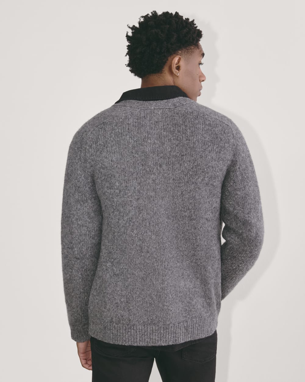 mens-cloud-relaxed-cardigan-organic-heather-charcoal