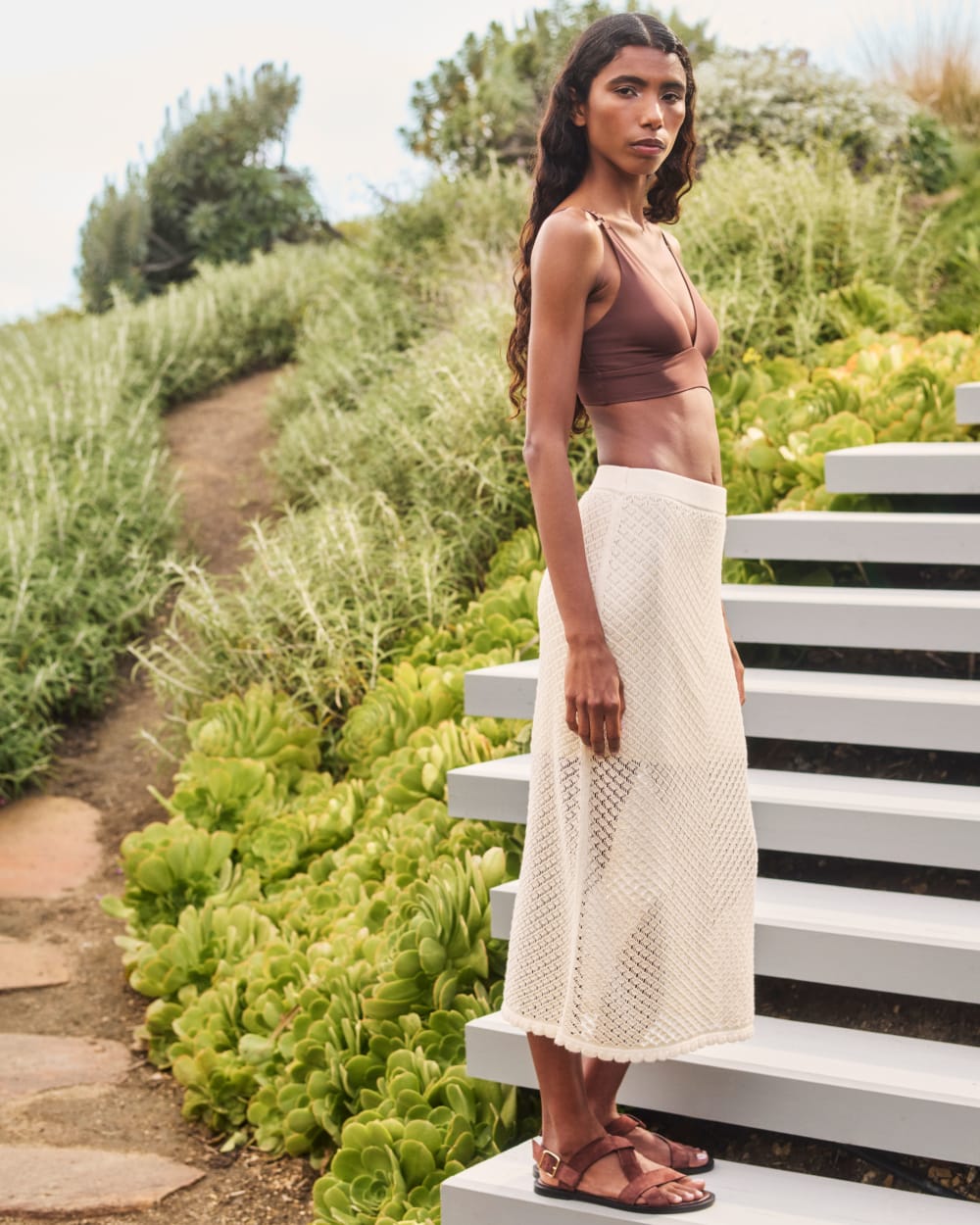 womens-renew-invisible-bra-darktan | editorial