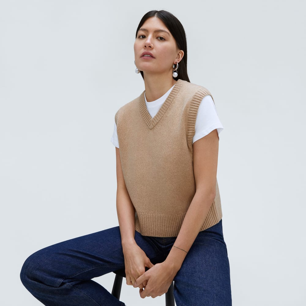 womens-recashmere-vest-light-camel