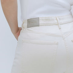 womens-curvy-cheeky-jean-ecru