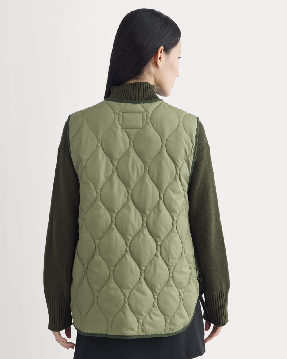 womens-renew-quilted-vest-lichen-green