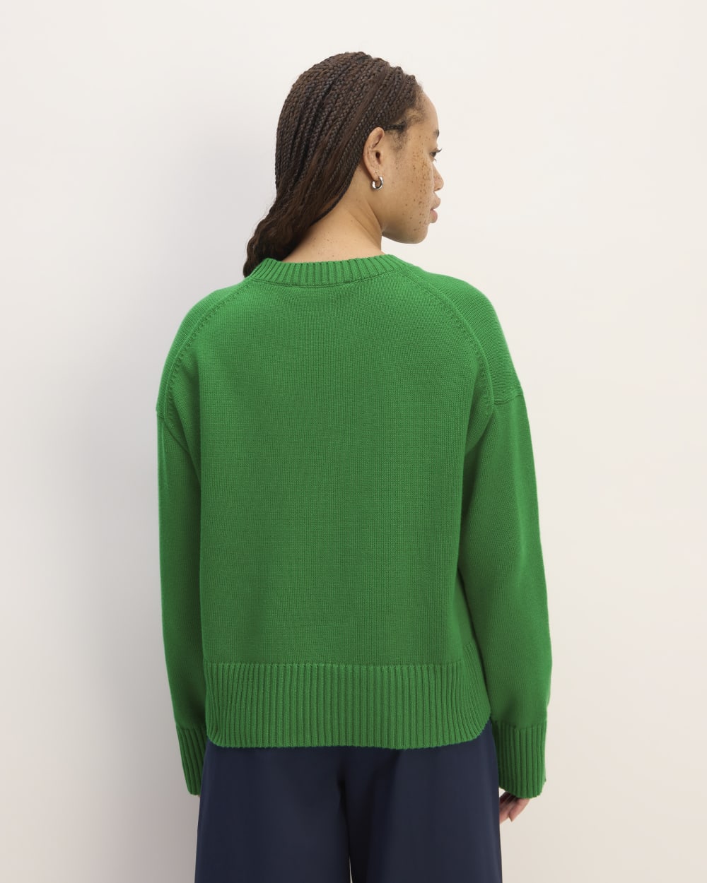 womens-organic-cotton-crew-sweater-grass-green