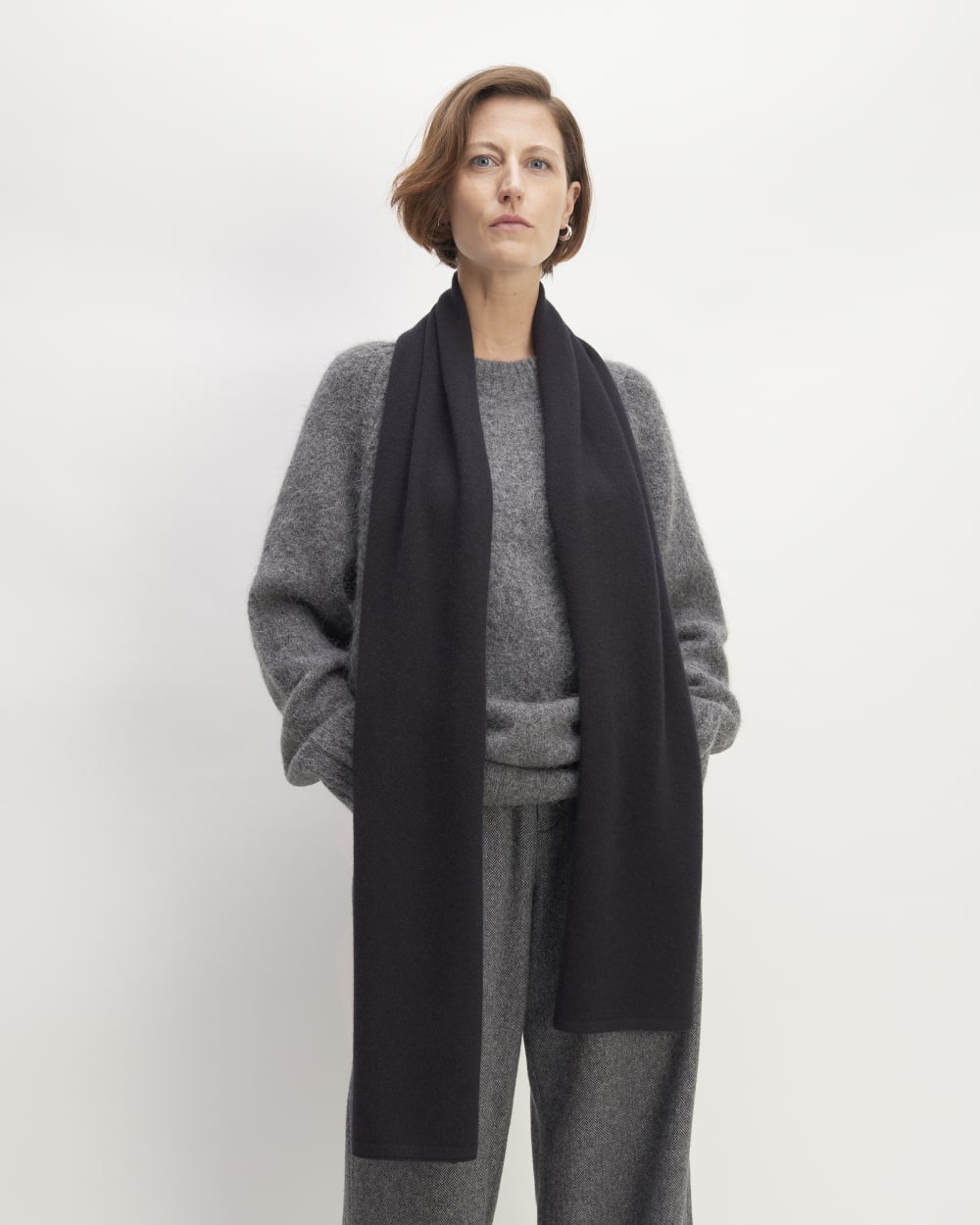 mens-recashmere-scarf-black | alt