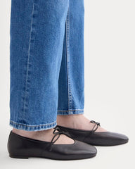 womens-leather-keyhole-flat-black