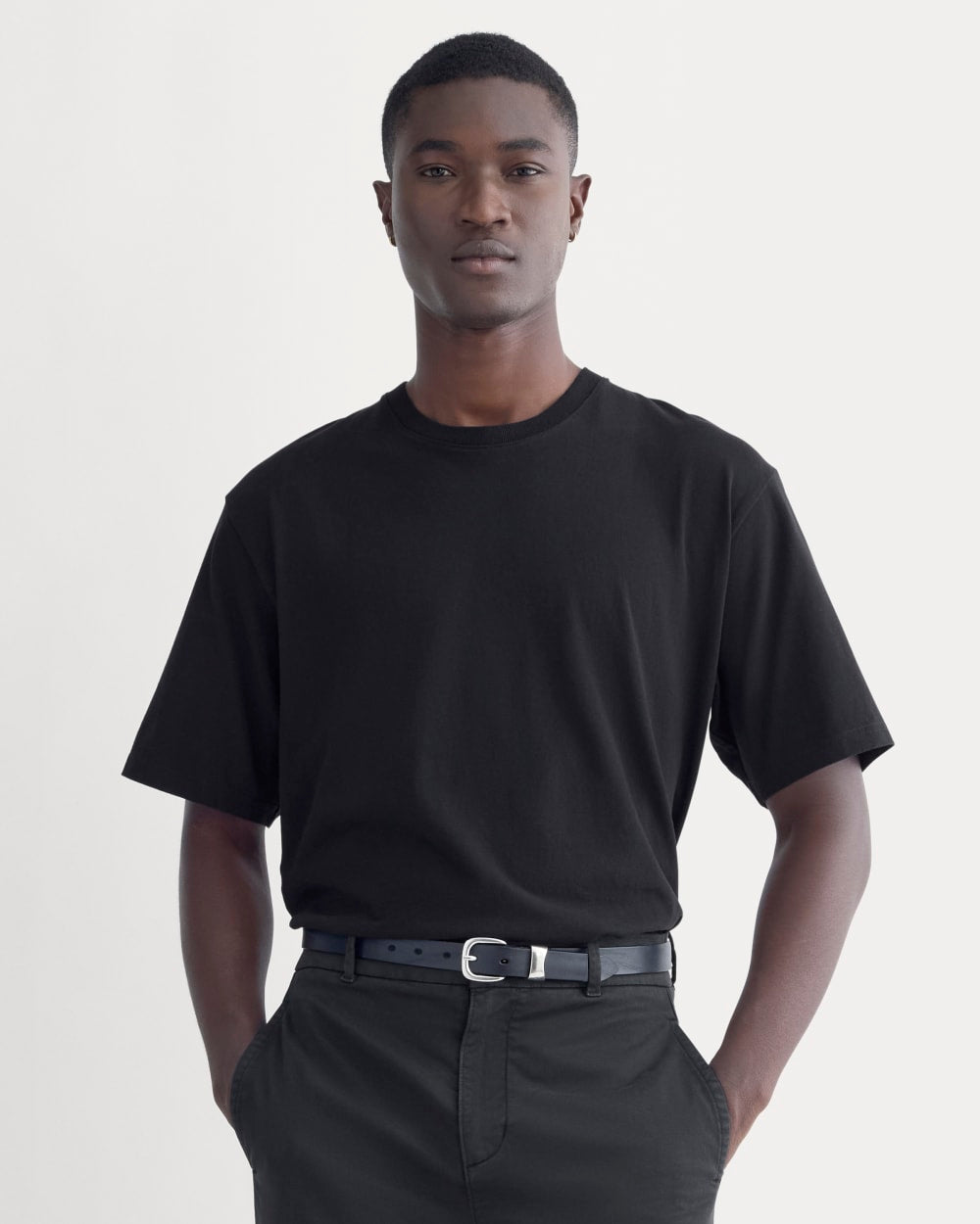mens-relaxed-crew-tee-black | primary