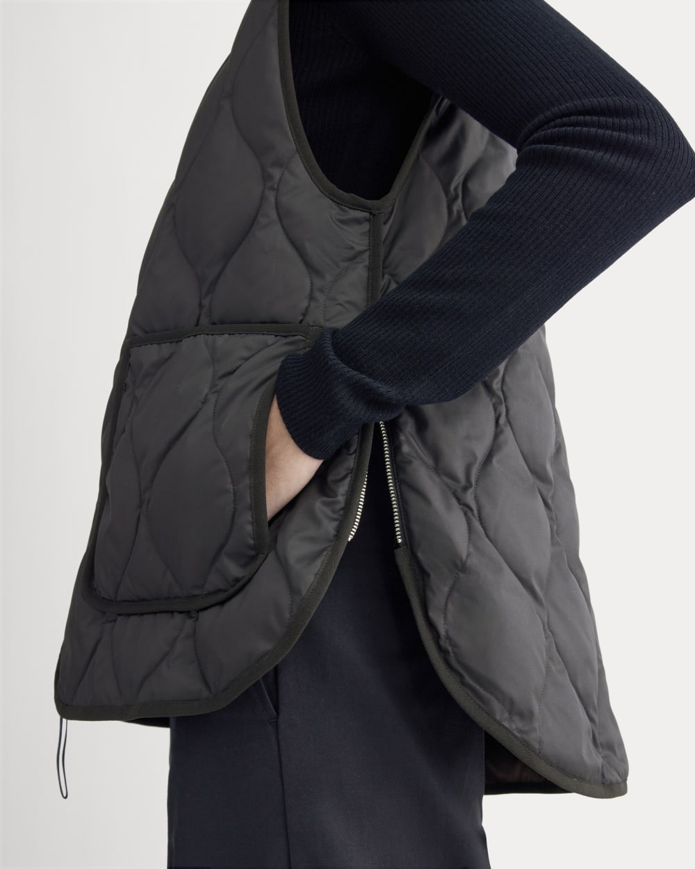 womens-renew-quilted-vest-black