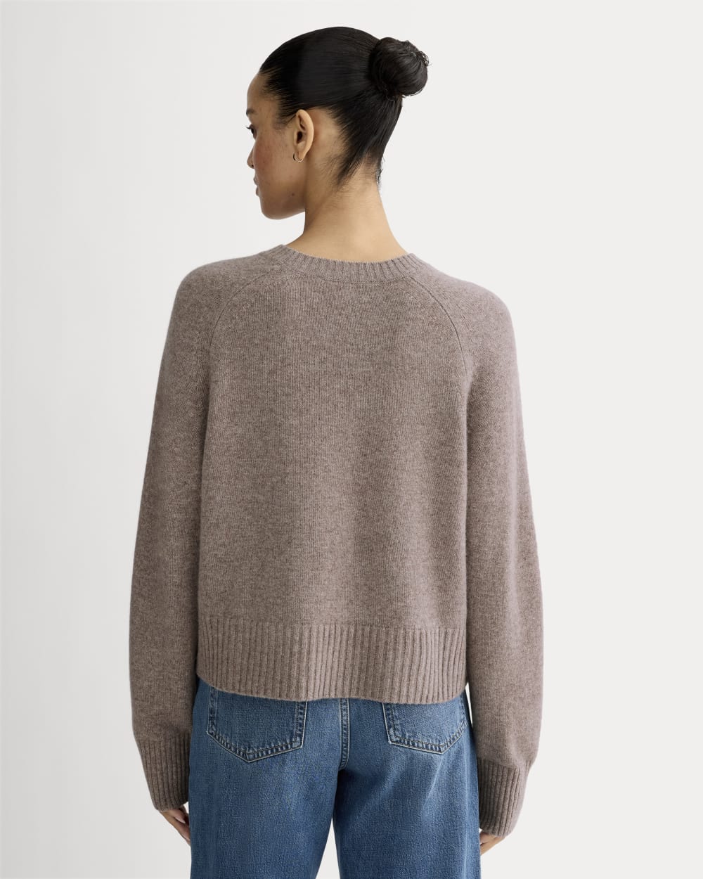 womens-cashmere-boxy-crew-sweater-light-heathered-taupe