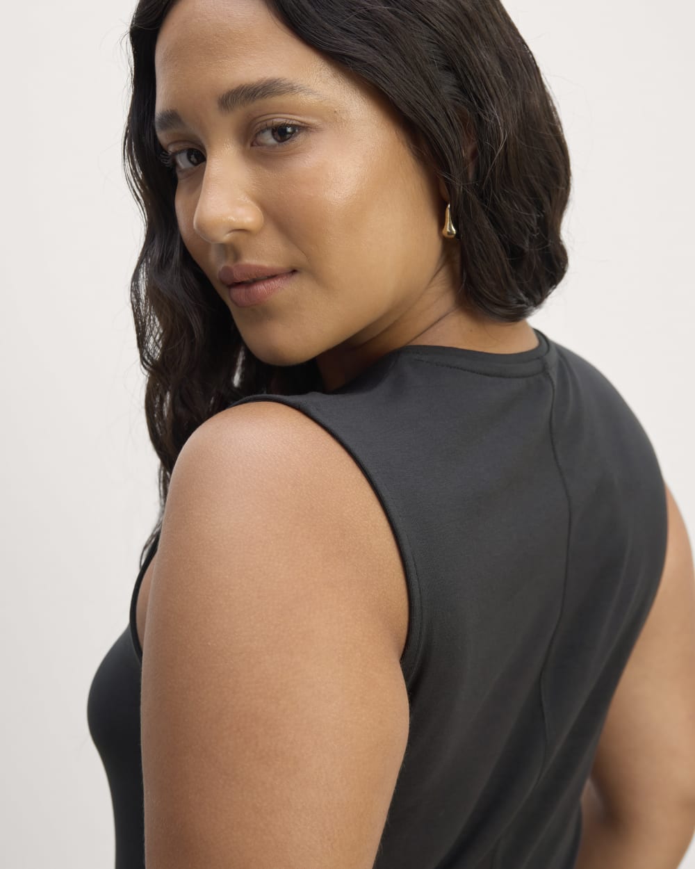 womens-form-crewneck-tank-black