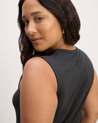 womens-form-crewneck-tank-black