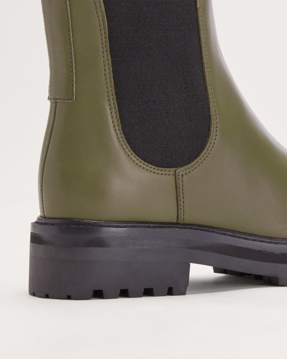 women-lug-chelsea-boot-beech