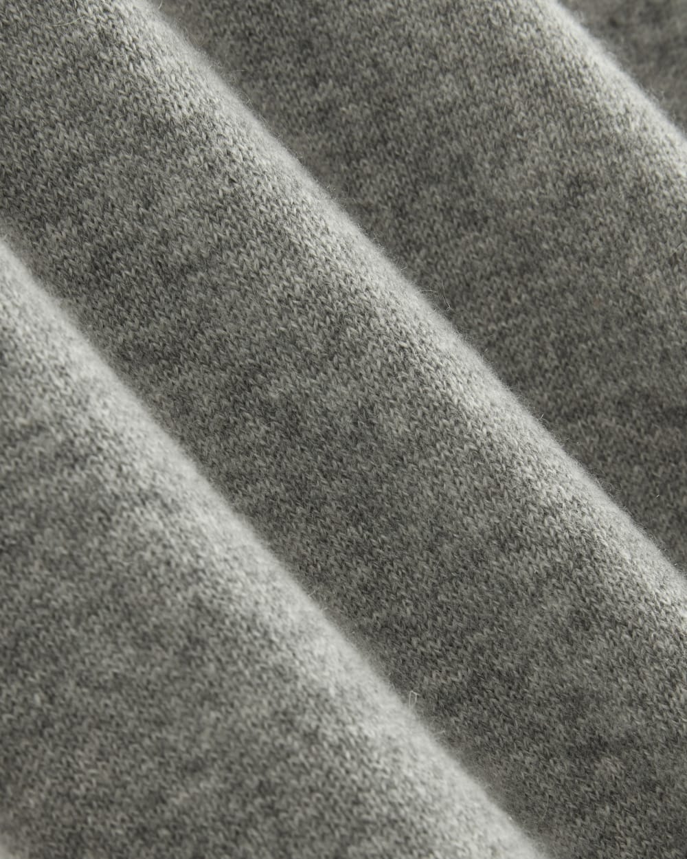 mens-cashmere-crew-light-heather-grey