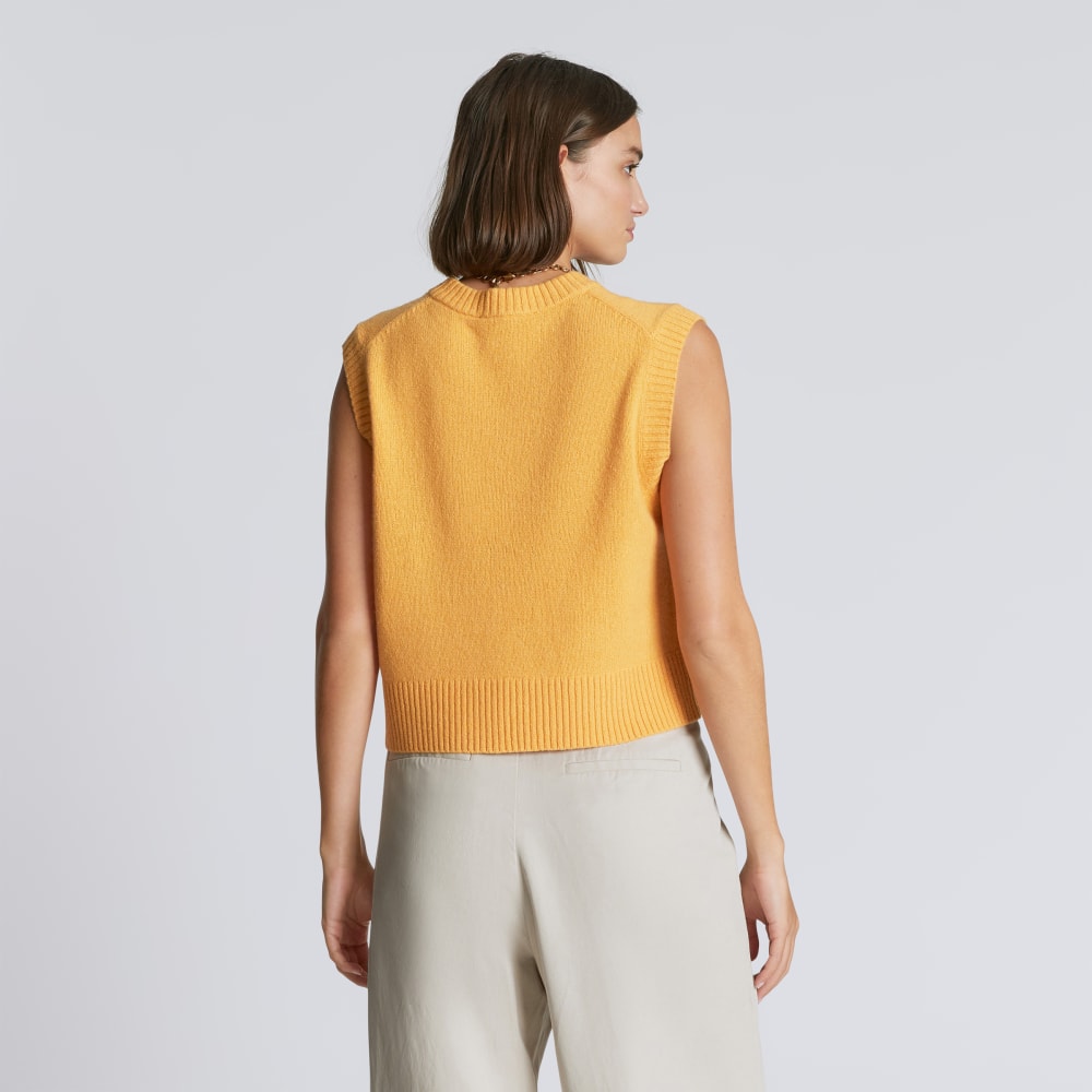 womens-recashmere-vest-kumquat
