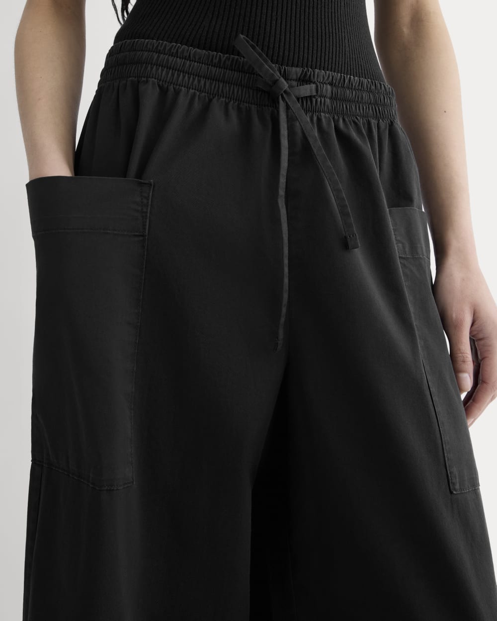 womens-easy-cargo-pant-black