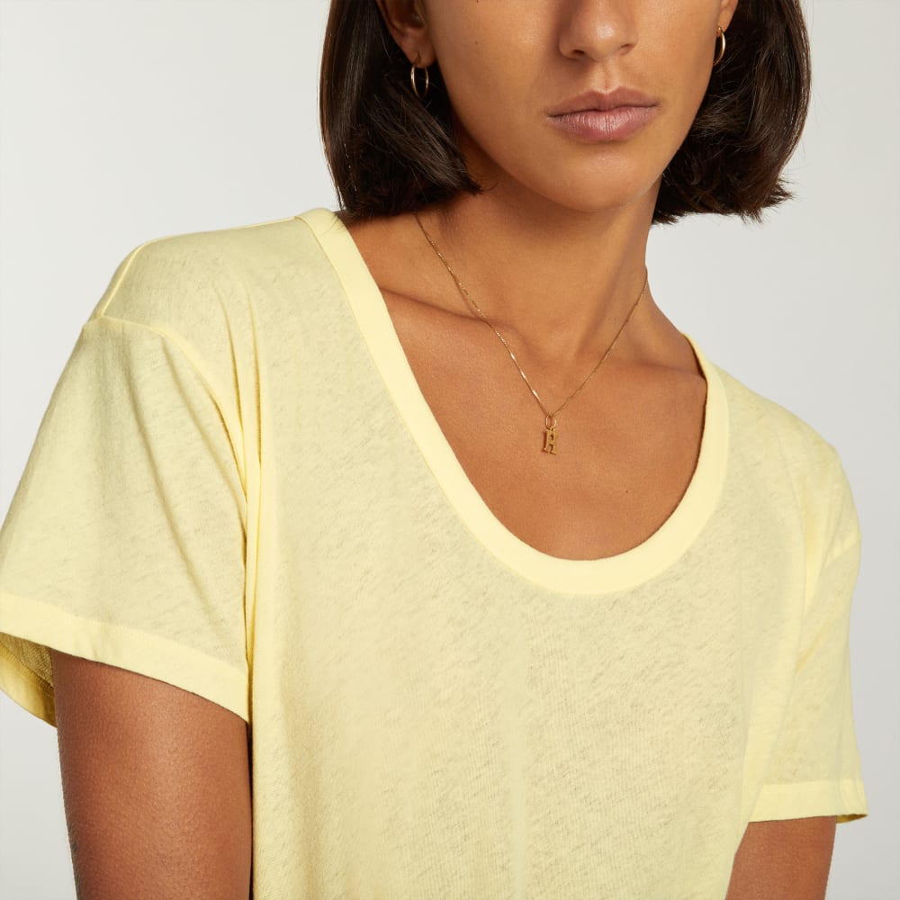 womens-air-scoop-neck-tee-pastel-yellow