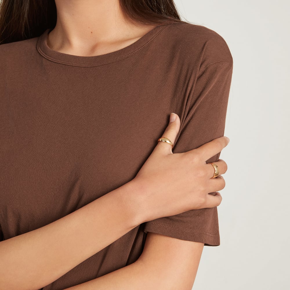 womens-air-oversized-crew-tee-walnut