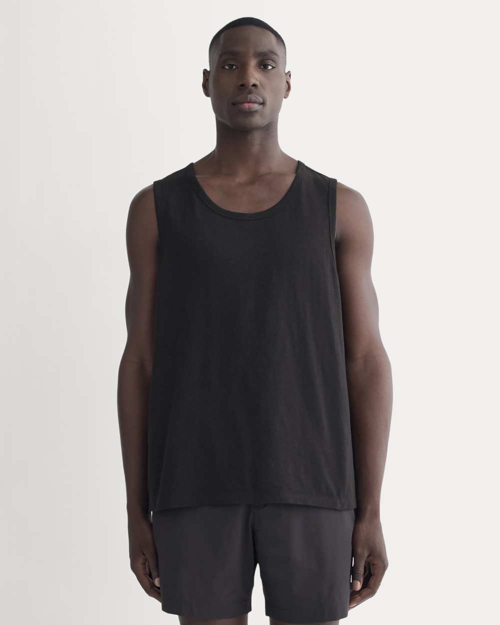mens-performance-tank-black | primary